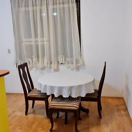 Appartement Maksim *